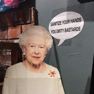 Meet your Posher, Bee